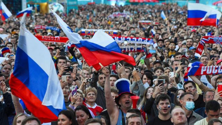 Russia football fans